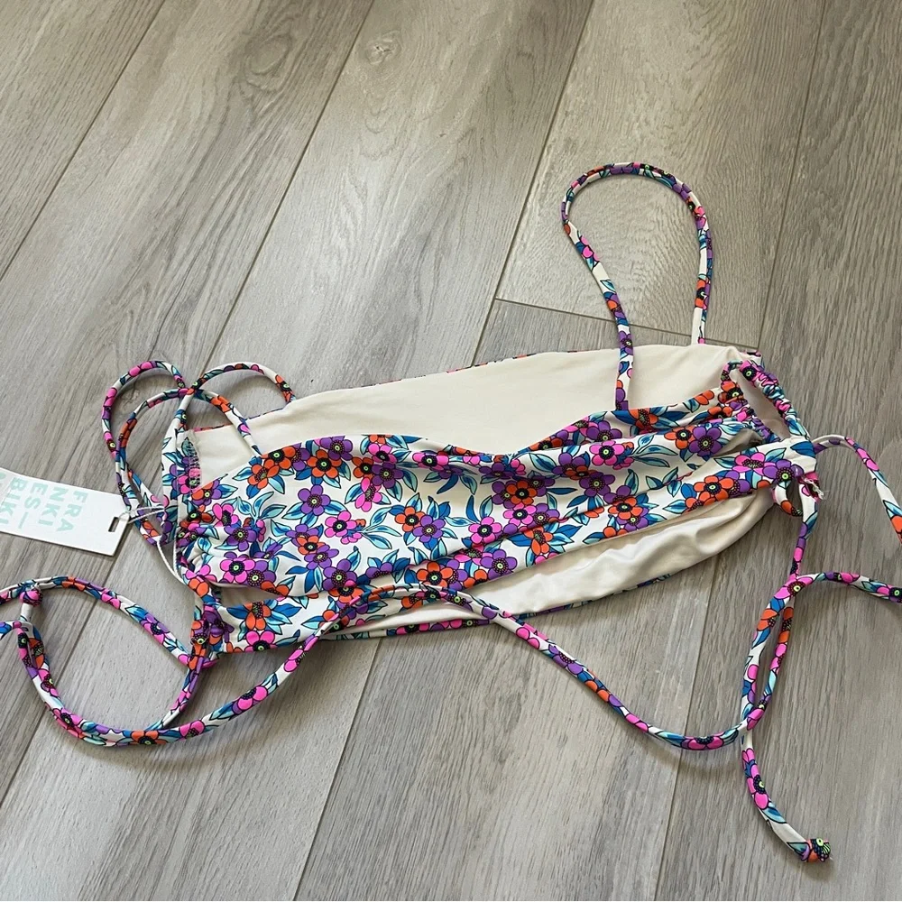 Frankies Bikinis Top NWT floral london bandeau string bikini womens (large) swim